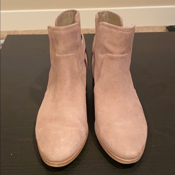 MICHAEL KORS Suede Booties - Picture 2 of 8